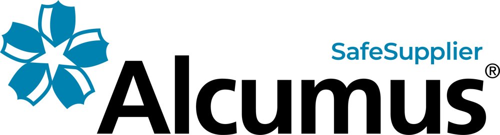 Logo d'Alcumus, avec un motif floral bleu à gauche et le texte « Alcumus » en gros caractères noirs. En haut à droite de « Alcumus », les mots « SafeSupplier » sont écrits en petits caractères bleus.
